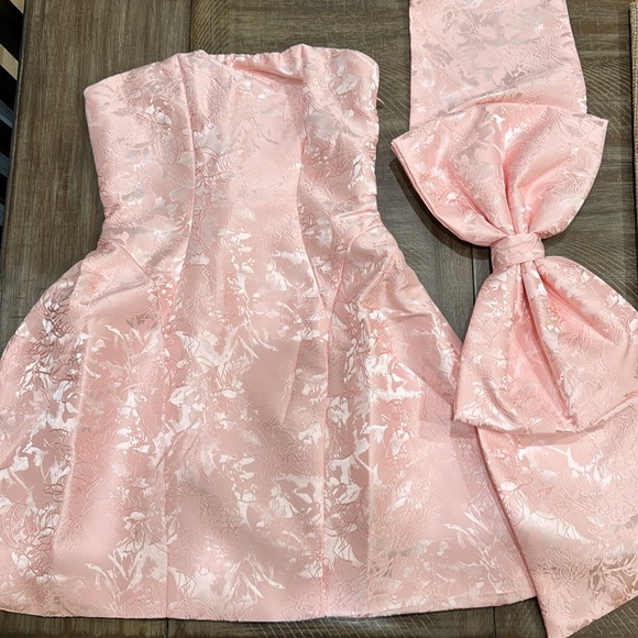 Baby Boo pink mini dress - Picture 4 of 5